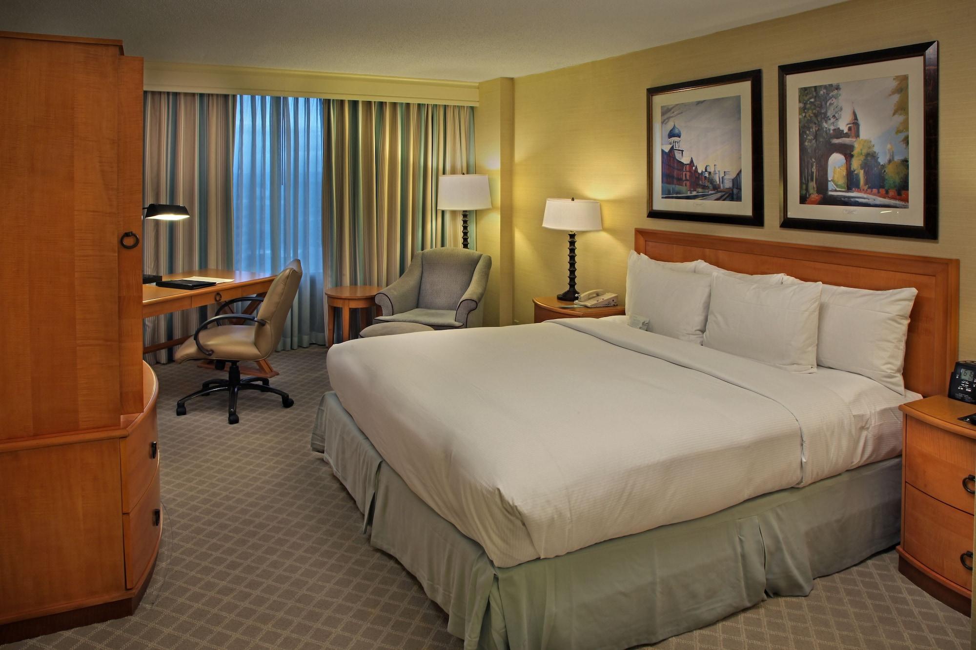Отель Doubletree By Hilton Hartford Downtown Экстерьер фото