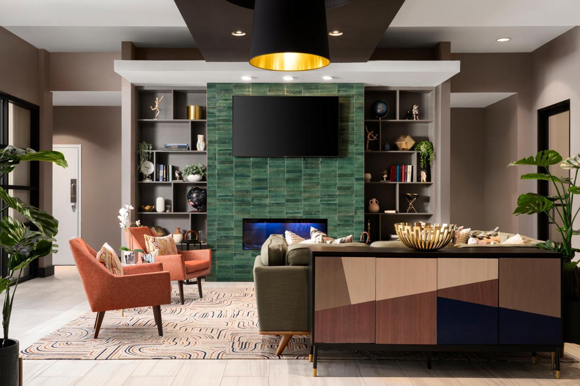 Отель Doubletree By Hilton Hartford Downtown Экстерьер фото