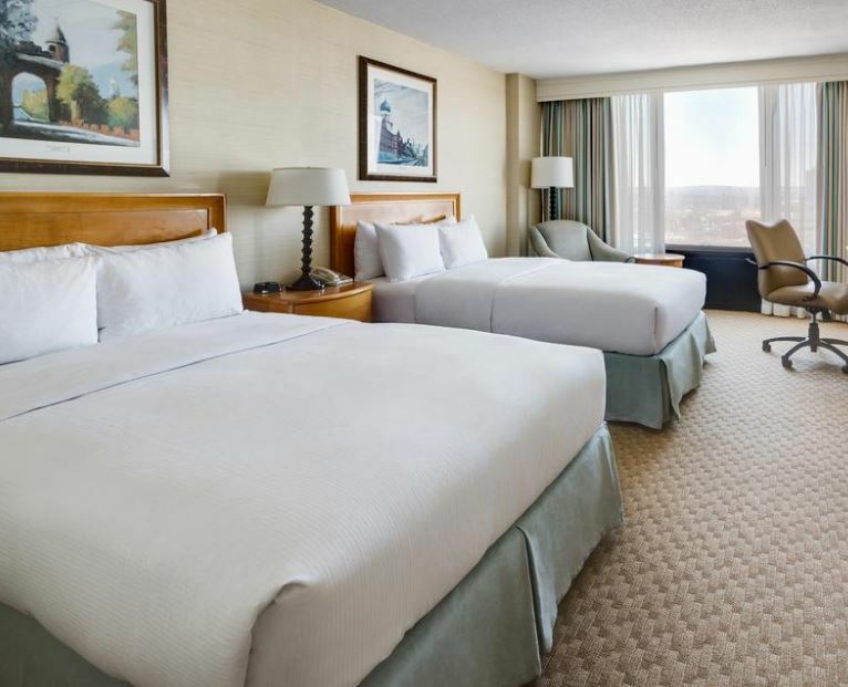 Отель Doubletree By Hilton Hartford Downtown Экстерьер фото