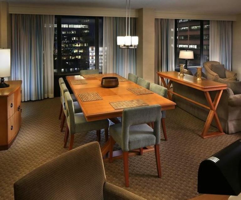 Отель Doubletree By Hilton Hartford Downtown Экстерьер фото