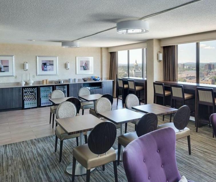 Отель Doubletree By Hilton Hartford Downtown Экстерьер фото